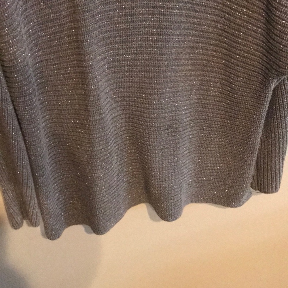 Sweater - Picture 5 of 5